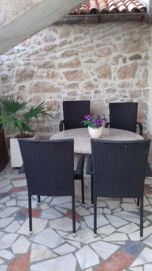 Apartment Magdic Brzac 0*,  Croatia