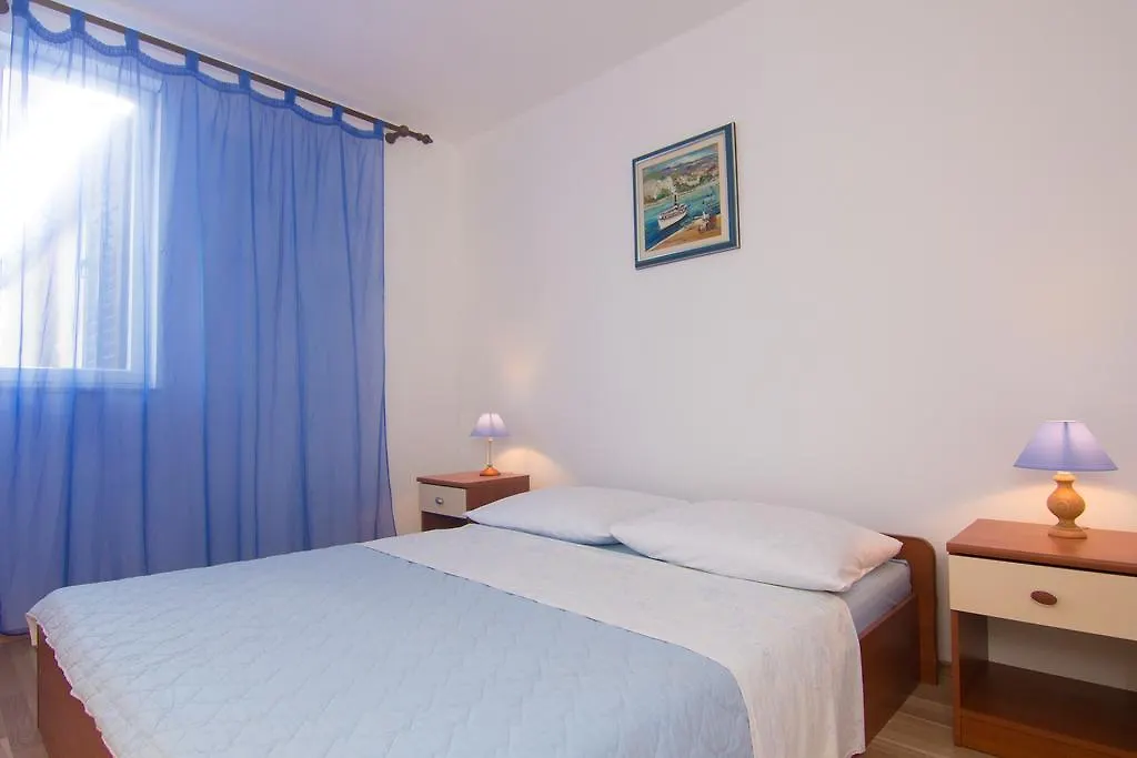 Apartment Magdic Brzac
